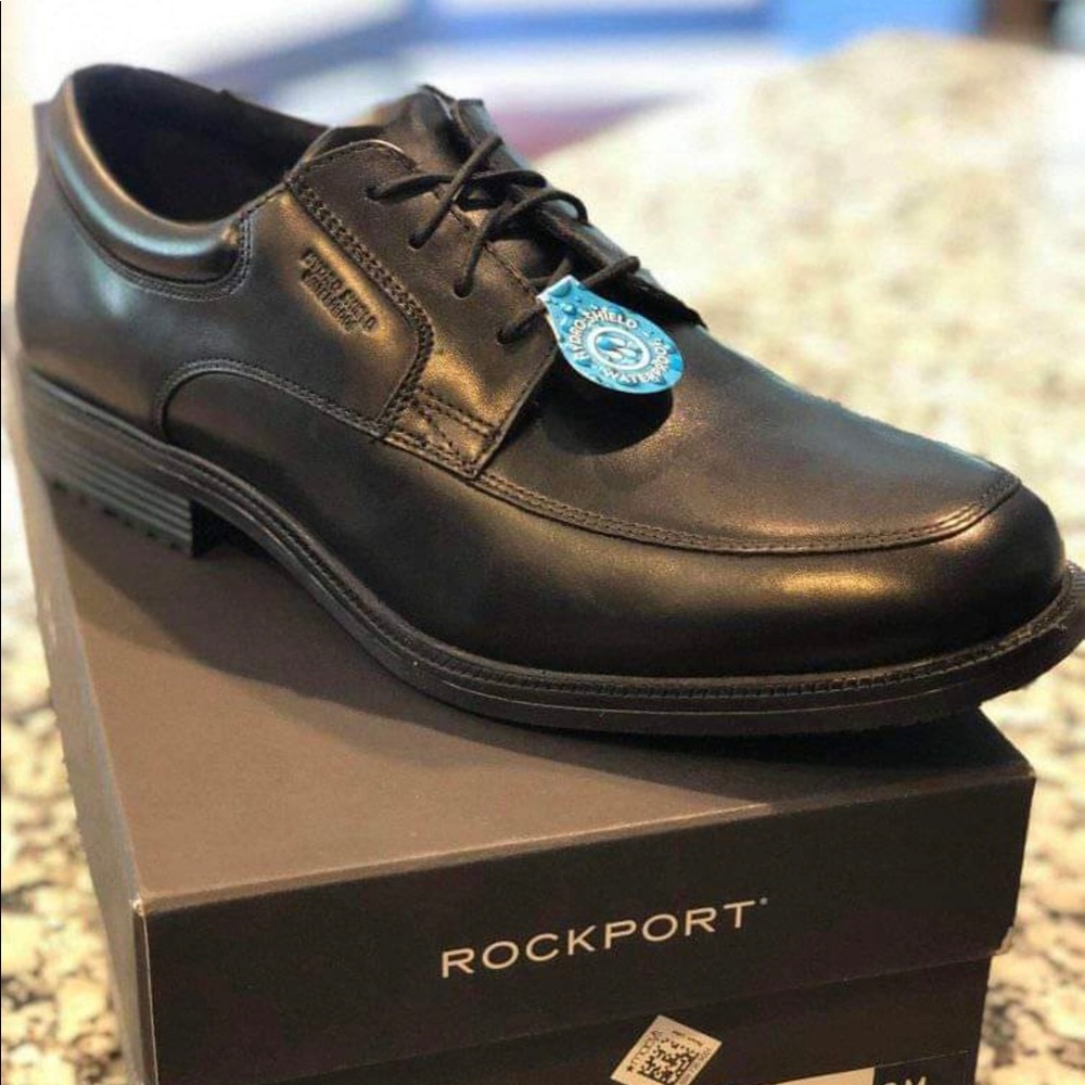 brand new rockport genuine leather dress shoes